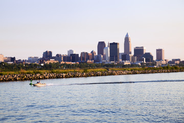 Obraz premium Distant view of downtown Cleveland