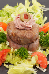 Schweinefiletmedaillon mit Leberwurstcreme