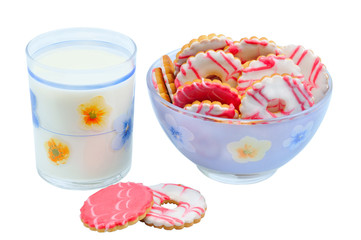 glass of milk and cookies