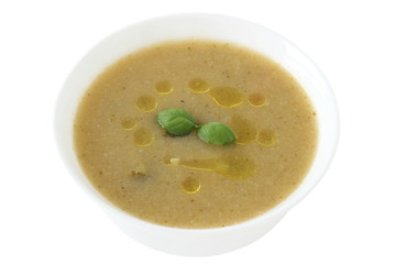 vegetable soup with basil and oil