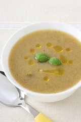 vegetable soup with oil