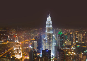Fototapeta na wymiar Twin Towers w Kuala Lumpur (Malezja)
