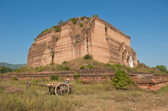 Ruined Mingun Temple, Myanmar