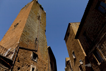 Orvieto; architettura; medievale; Umbria;