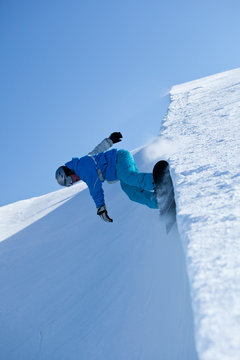 Half Pipe Snowboarding