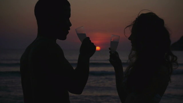 HD720p Couple drinking champagne at sunset