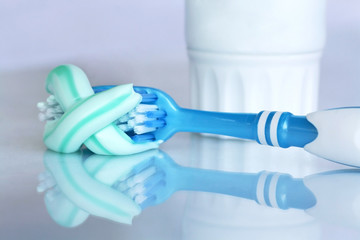 Eine gute Zahncreme schützt vor Karies