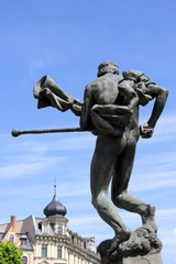 Brunnenfigur am Hallmarkt