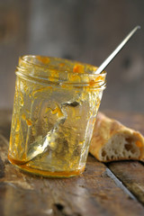 Pot de confiture vide