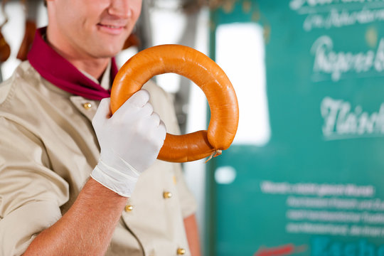 Arbeiten in einer Metzgerei oder Fleischerei