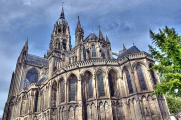 Fototapeta na wymiar HDR de la cathédrale de Bayeux
