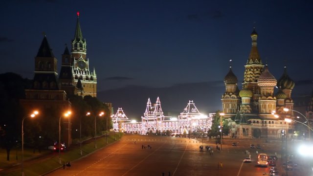 Basil the Blessed cathedral and Kremlin at night, Moscow