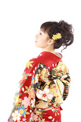 着物姿の若い女性