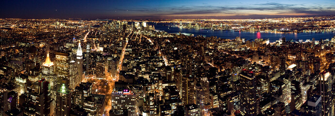 Fototapety  Manhattan o zachodzie słońca