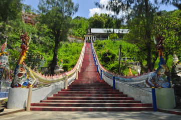 Obraz premium A stairway to the temple, Thailand