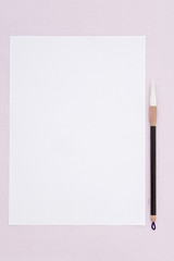 書道の筆と半紙