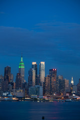 Fototapeta na wymiar NEW YORK. may 2011. MidTown Manhattan view from Jersey City(Port