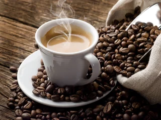 Foto op Plexiglas Koffie hete koffie - dampende koffie