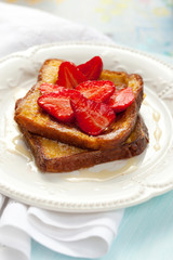 french toast with strawberry