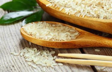 Raw white rice