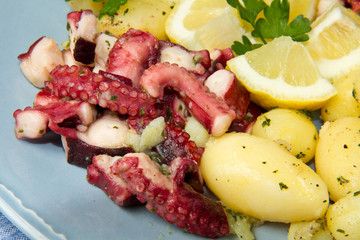 octopus with potatoes