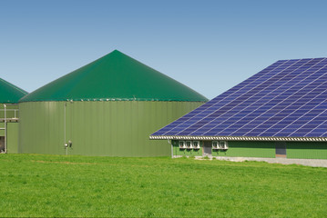 Biogasanlage und Solardach 015