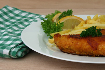 Cordon Bleu mit Pommes