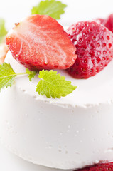 Ricotta mit Erdbeeren