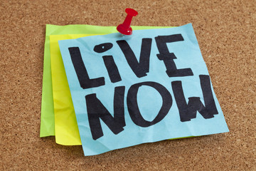 live now reminder