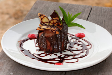 chocolate mousse dessert