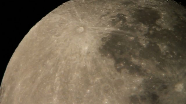 luna crateri