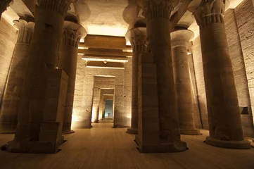 Photo sur Plexiglas Egypte Colonnes du temple d& 39 Isis à Philae à Assouan