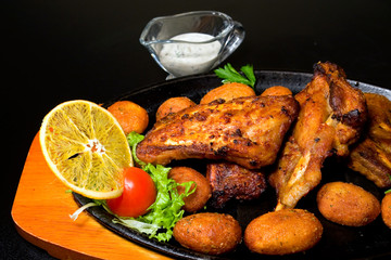 Свиные ребрышки с картошкой