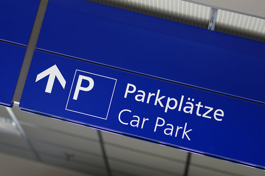 Hinweisschild Parkpl&auml;tze