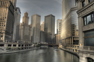 Fototapeta na wymiar HDR of Downtown Chicago