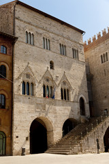 Fototapeta na wymiar Palazzo del Capitano, Todi, Piazza del Popolo, Umbria