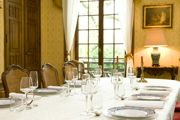 Gedeckter Tisch