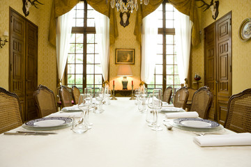 Gedeckter Tisch