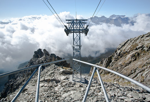 chairlift pillons