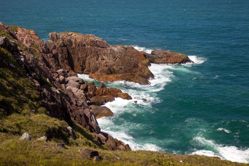 Fototapeta premium Küste - Brandung - Felsen