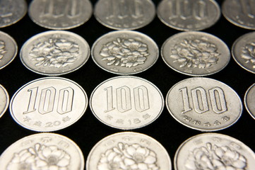 日本通貨１００円玉一面