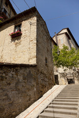 Fototapeta na wymiar Todi, średniowieczne uliczki