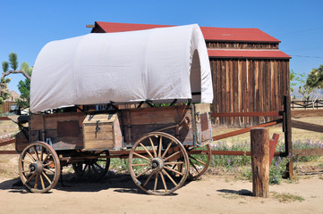 Covered wagon and barn