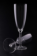 verre de champagne sur fond noir