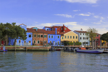 Obraz premium Colored Houses on the street on the island of Burano