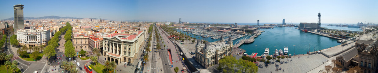 Fototapeta na wymiar Panorama view of Barcelona