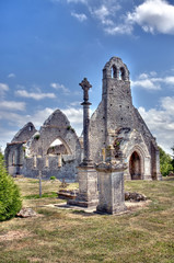 Fototapeta premium Ruines de l'église Sainte-Basile à Juaye-Mondaye