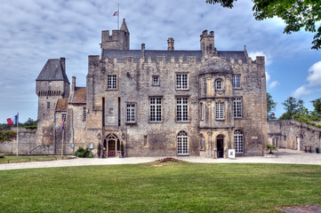 Fototapeta na wymiar HDR Castle Creully