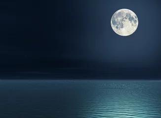 Foto auf Acrylglas Der Mond über dem Meer © Onyshchenko