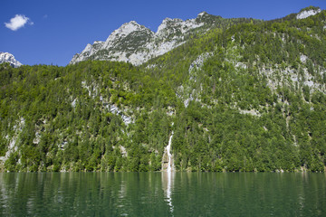Wasserfall am Königssee. Nationalpark Berchtesgadener Land. © RW-Photodesign